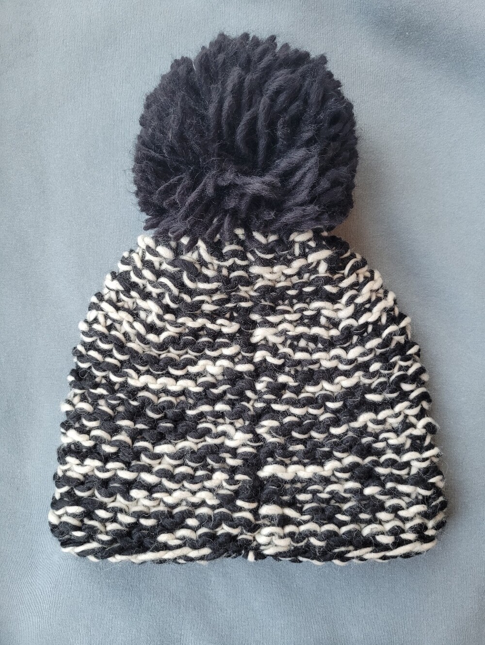 Roots Black & White Marled Chunky Knit Toque Beanie Pom Pom - Picture 2 of 6